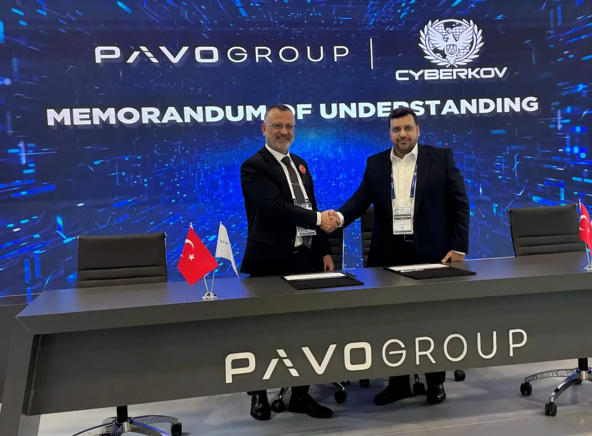 Handshake after MOU signing at SAHA EXPO 2024